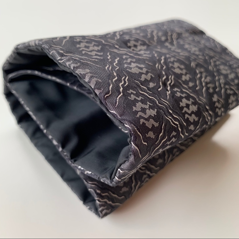 Valentino Gray Pattern Mens Cummerbund - Picture 5 of 6